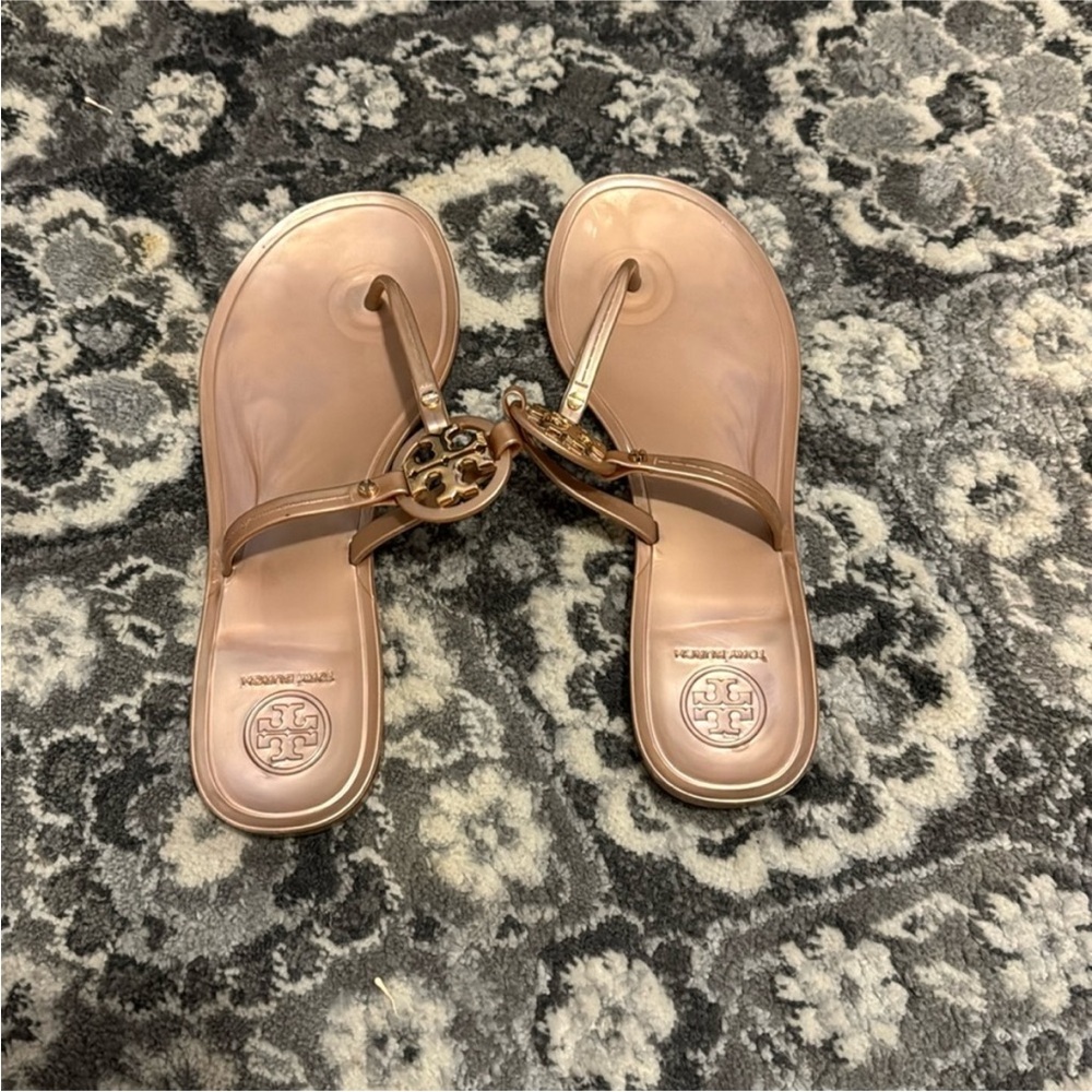 Never worn Tory Burch jelly sandals in rose gold